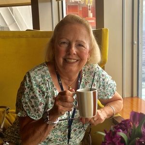 Meet your Posher, Donna